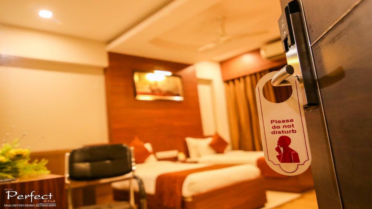The Mahal Inn Jamshedpur Dış mekan fotoğraf